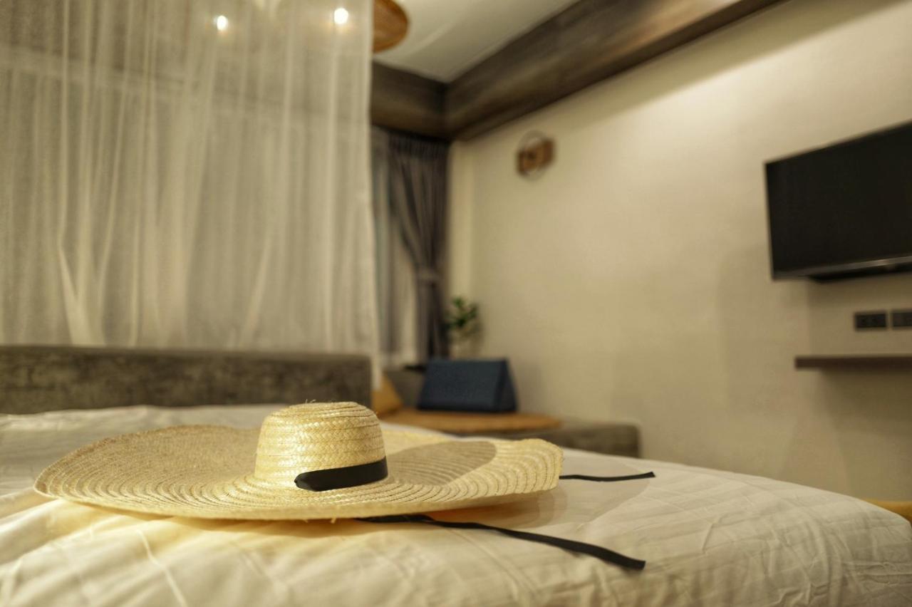 Krung Boutique Hotel Bangkok Esterno foto